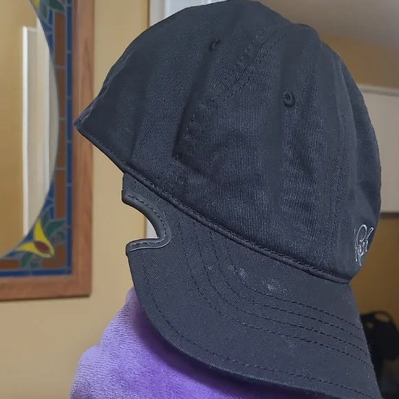 Black Baseball Cap - Picture 5 of 5